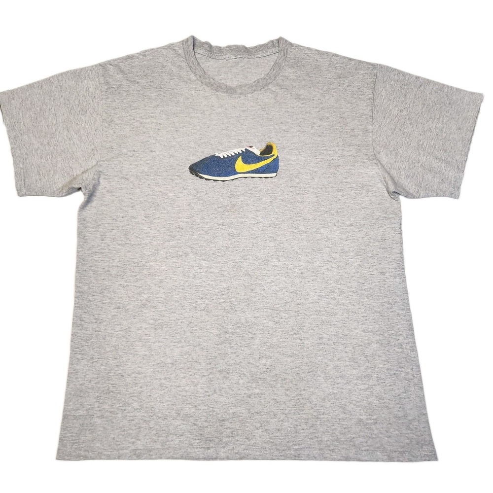 Vintage Y2K Nike T Shirt Mens Large Gray Sneaker Shoe Swoosh Graphic 2000s